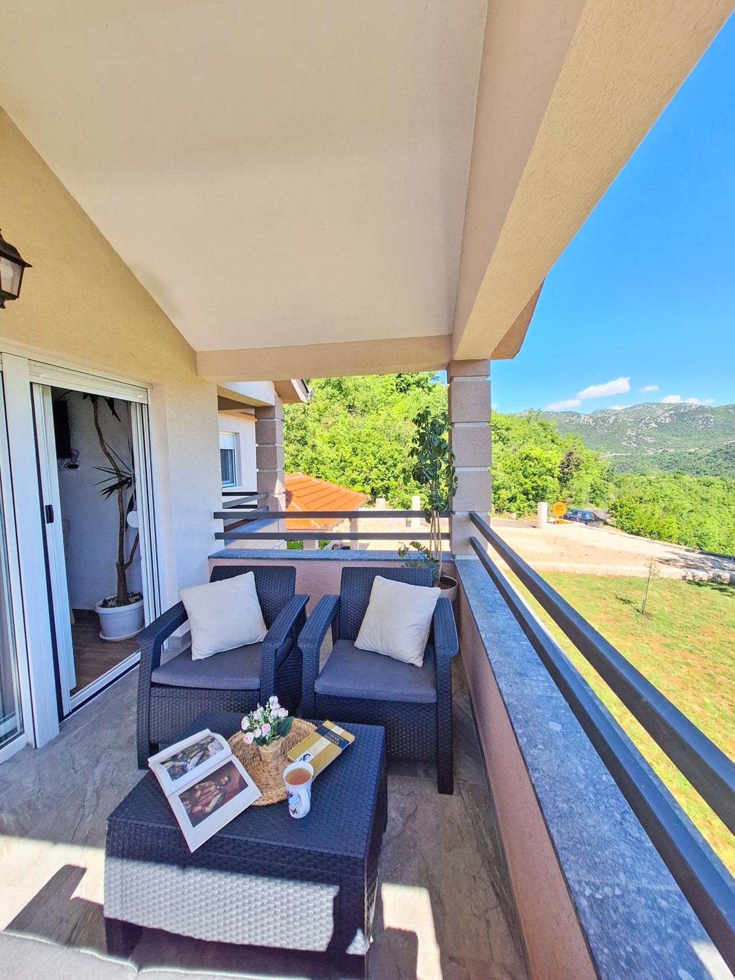 Appartement Sunny Side Rijeka Crnojevića